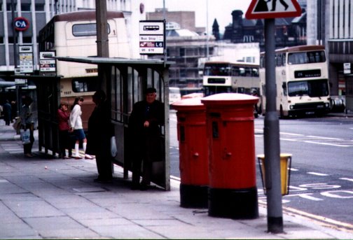 high_street_buses.jpg (43571 bytes)